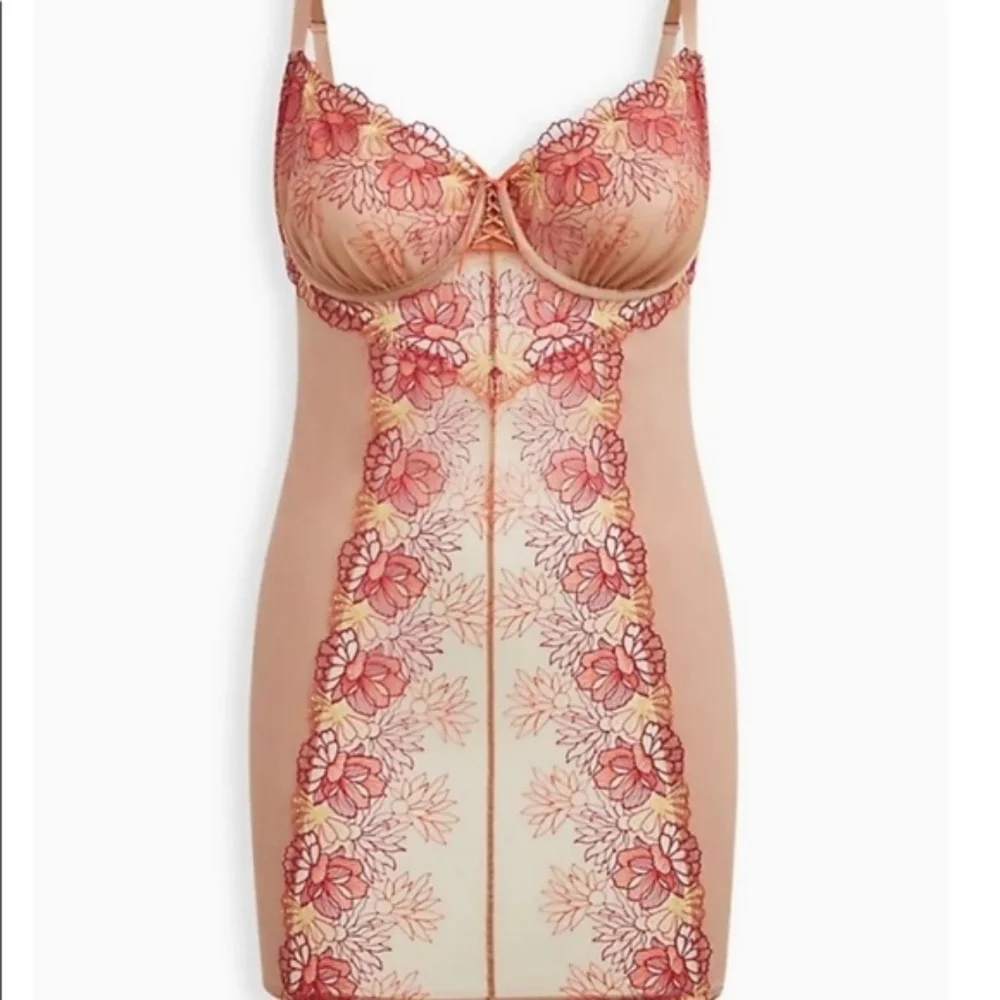 Torrid Curve Nude Floral Embroidered Mesh Chemise lingerie, Size 0 - Picture 2 of 13